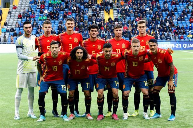 Equipo titular de España sub 21 ante Kazajistán.