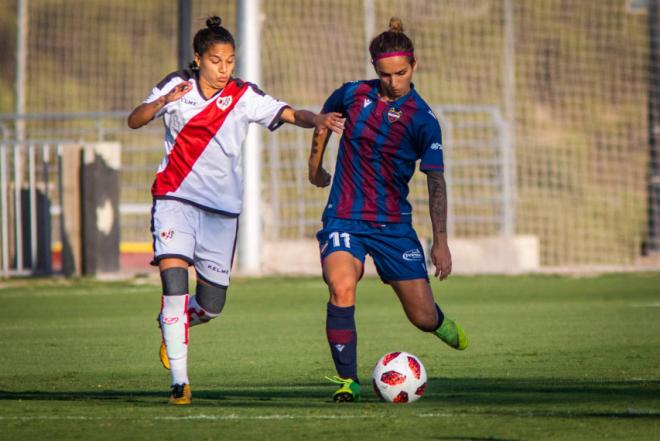 Las chicas de María Pry buscarán la victoria en la primera jornada (Foto: Levnate UD).