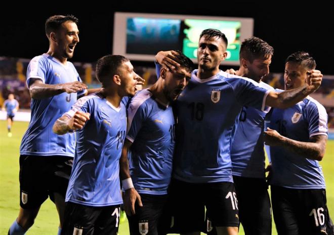 Maxi Gómez celebra la victoria de Uruguay (Foto: Uruguay).