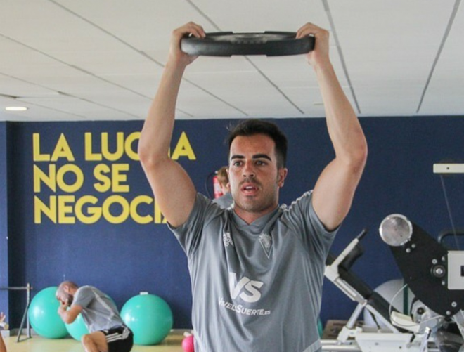 Jurado trabaja en el gimnasio (Foto: Cádiz CF).