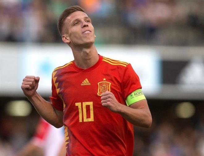 Dani Olmo festeja su primer gol con España (Foto: EFE).