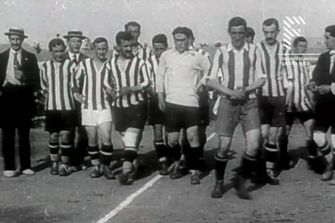 Imagen del amistoso entre el Racing de Irun y el Athletic de 1912.