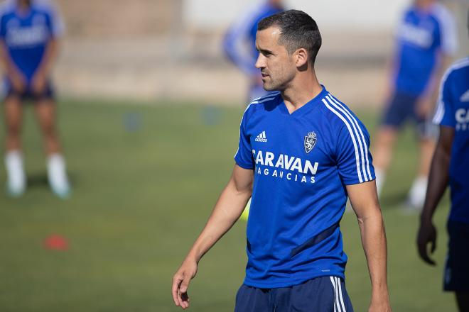 Linares, en un entrenamiento con el Real Zaragoza (Foto: Dani Marzo).
