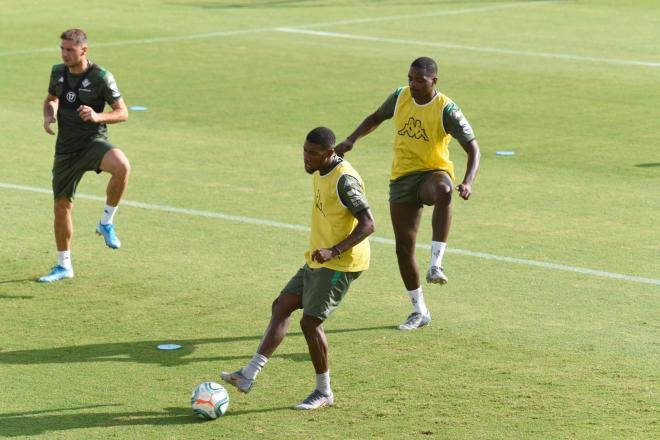 Emerson y William Carvalho, en un entrenamiento del pasado mes de septiembre.