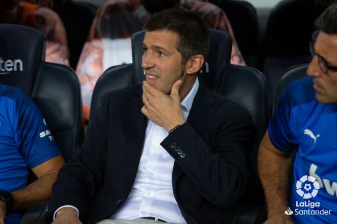 Albert Celades, en su primer partido como entrenador del Valencia CF (Foto: LaLiga)