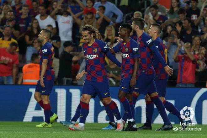 Los jugadores del Barcelona celebran uno de los goles ante el Valencia (Foto: LaLiga).