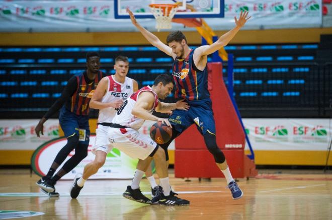 Rafa Martinez jugó sus primeros minutos con el Bilbao Basket en Barakaldo (Foto: Baskonia).