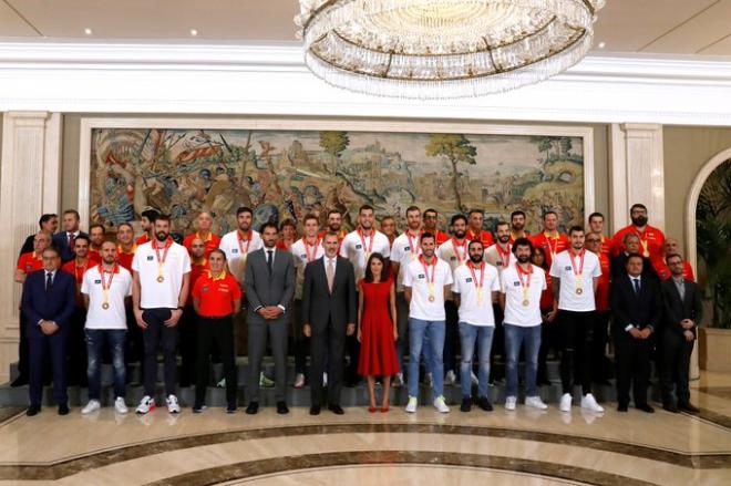 La Casa Real recibe a la selección española de baloncesto.