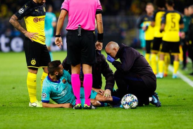 Jordi Alba, lesionado en la visita del Barcelona a Dortmund.