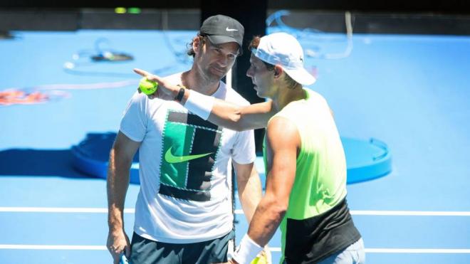 Carlos Moyà y Rafa Nadal en el Open de Australia 2019 (Foto: EFE).