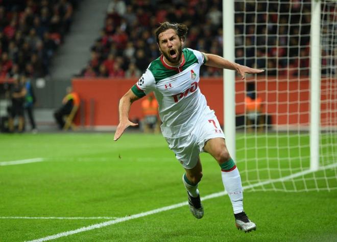 Krychowiak celebra su gol al Leverkusen.