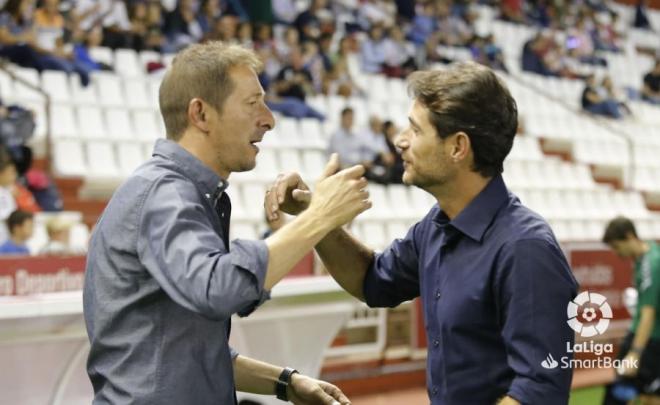 Víctor y Ramis se saludan antes de un partido.