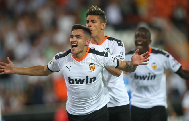 Maxi Gómez celebrando un gol en un Valencia-Getafe (Foto: Lázaro de la Peña / Valencia CF)
