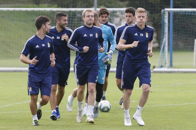 Entrenamiento Real Oviedo en El Requexón (Foto: Luis Manso).