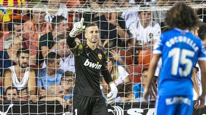 Jaume Doménech ya fue titular por delante de Cillessen ante el Getafe (Foto: Lázaro de la Peña / Valencia CF).