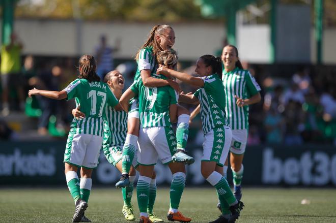 Gol del Betis Féminas ante el Valencia (Foto: Kiko Hurtado).