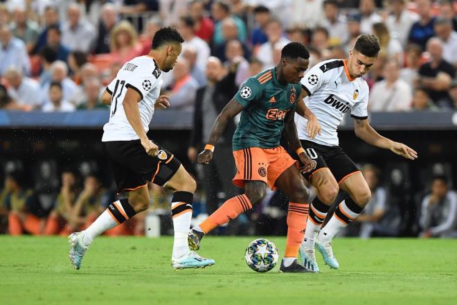 Coquelin, durante el Valencia - Ajax. (Foto: David González)