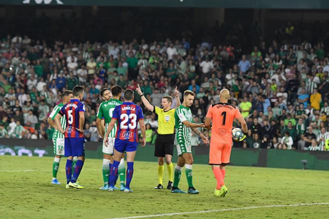 Imagen del Betis-Éibar (Foto: Kiko Hurtado).