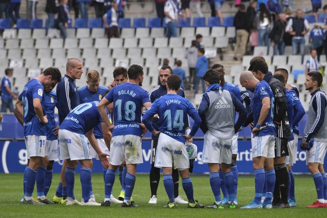 El Real Oviedo, tras el duelo ante el Numancia (Foto: Luis Manso).
