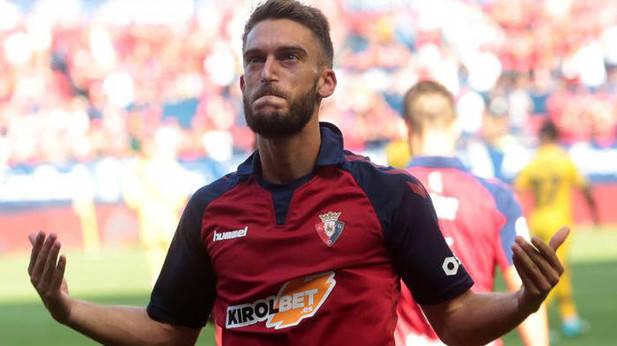 Roberto Torres celebra uno de sus goles ante el Barça.