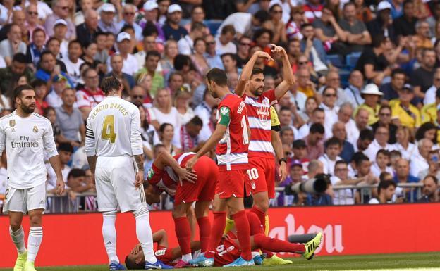 El Granada pidió el cambio de Montoro en el Bernabéu.