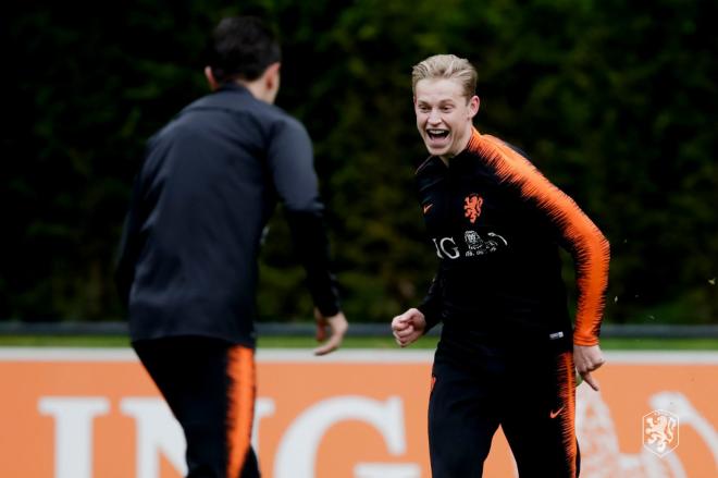 Frenkie de Jong, en un entrenamiento con Holanda.