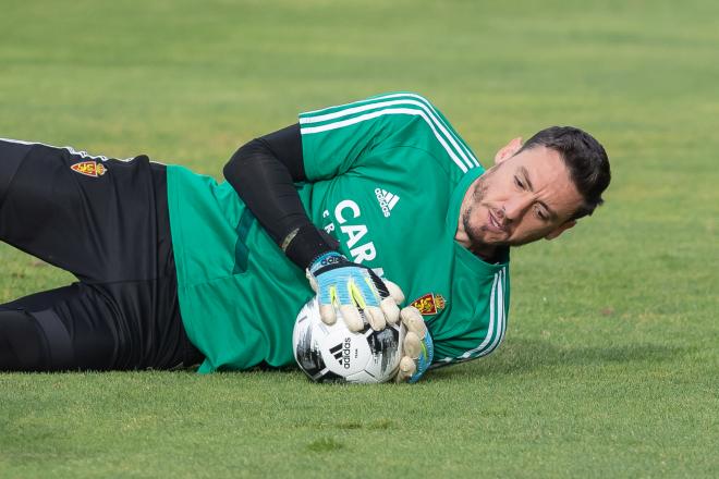 Cristian Álvarez, en un entrenamiento en la Ciudad Deportiva (Foto: Daniel Marzo).