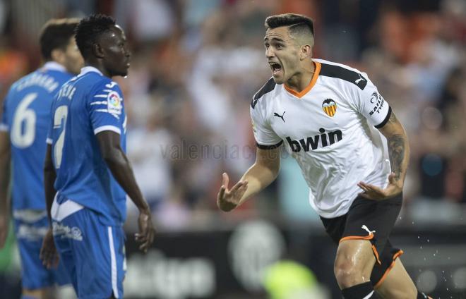 Maxi Gómez celebrando su gol frente al Getafe (Foto: Valencia CF).