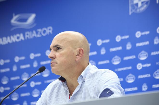 Luis César en sala de prensa (Foto: Iris Miquel).