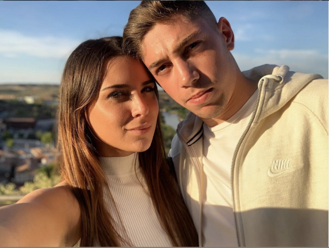 Fede Valverde y su novia Mina Bonino (Foto: Instagram).