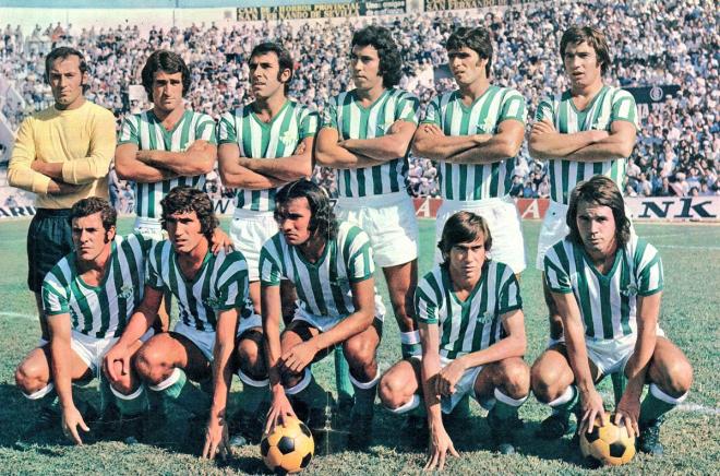 Imagen de la formación del Betis un partido de la 75/76.