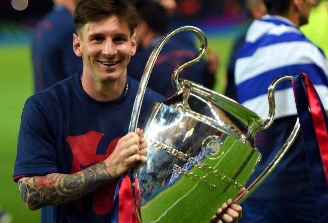 Messi levantando la última Champions del Barça.