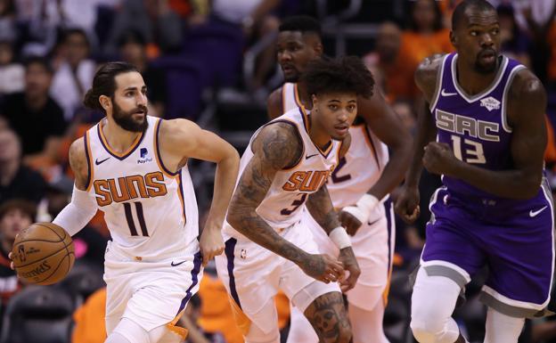 Ricky Rubio, en un lance del partido entre los Suns de Phoenix y Sacramento Kings (Foto: EFE).
