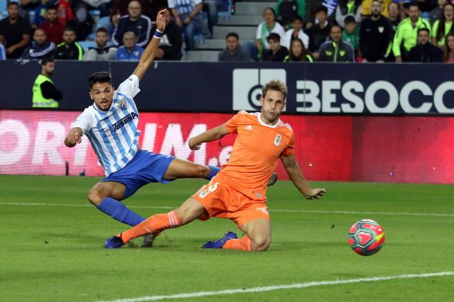 Antoñín, en la acción de su gol al Oviedo (Paco Rodríguez).