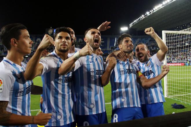 Celebración de uno de los goles en el Málaga-Oviedo (Foto: Paco Rodríguez).