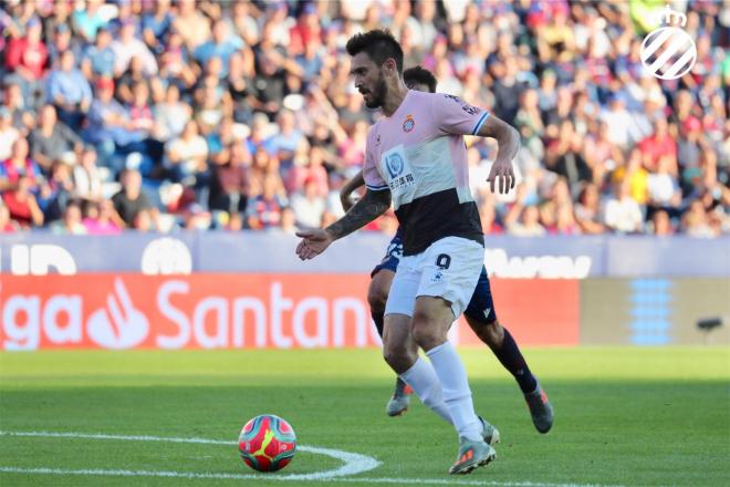 Facundo Ferreyra, durante el partido entre el Levante y el Espanyol (Foto: LaLiga).