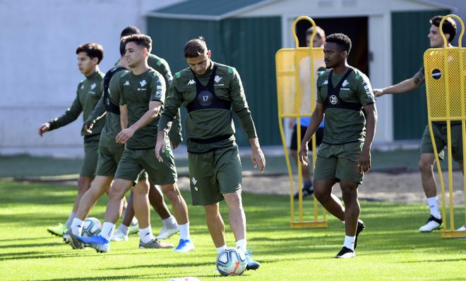 Joaquín Sánchez en el entrenamiento del Betis (foto: Kiko Hurtado).