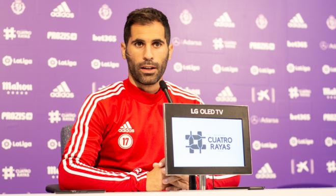 Javi MOyano, en una rueda de prensa en el Nuevo Estadio José Zorrilla (Foto:RealValladolid.es).