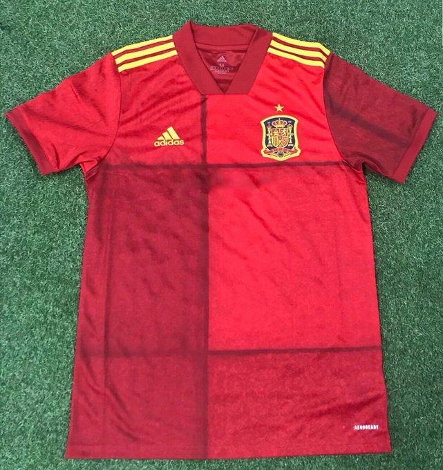 La posible nueva camiseta de la Selección Española para la Eurocopa (Foto: @EleteTSC).