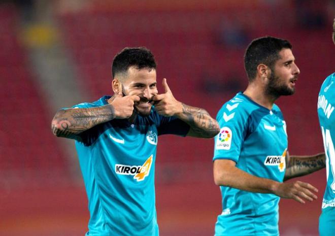 Rubén García celebra su gol en el Mallorca-Osasuna (Foto: EFE).