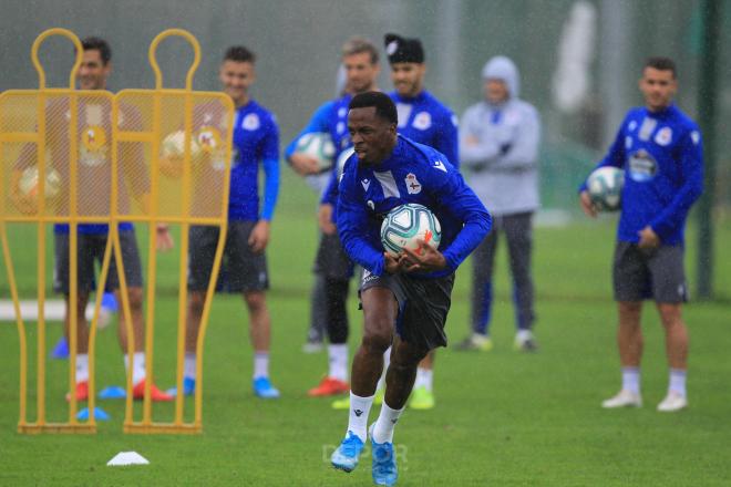 Mamadou Koné durante un entrenamiento (Foto:RCD)