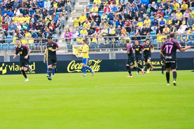 El Sporting regresa a su campo tras el gol de Borja López (Foto: Cristo García).