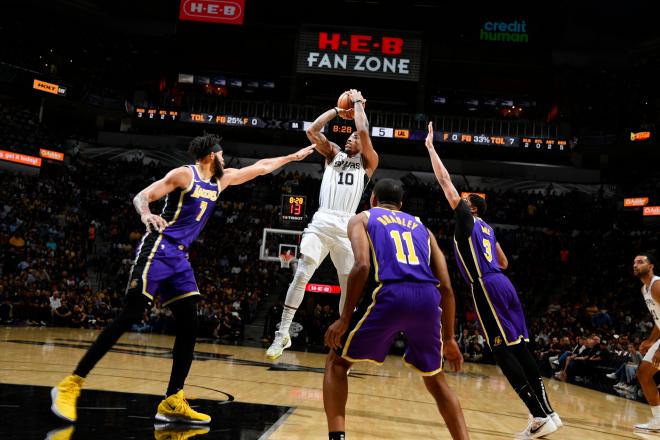 Los Lakers se impusieron a domicilio a los Spurs de San Antonio (Foto: @spurs).