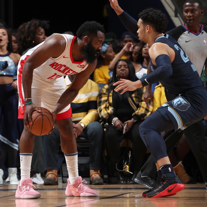 James Harden, en el partido de la NBA frente a Memphis Grizzlies (Foto: @HoustonRockets).
