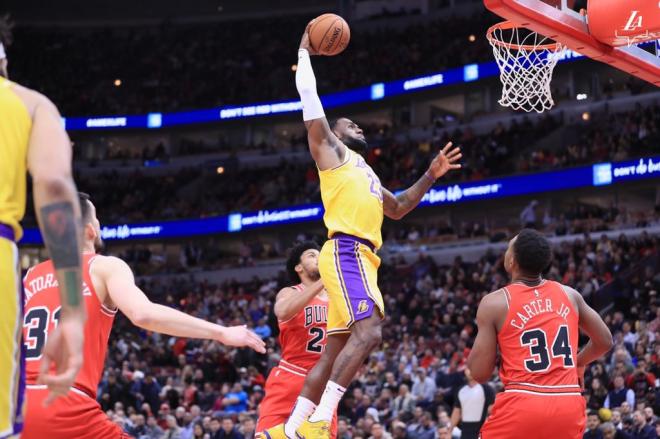 LeBron James, uno de los jugadores más destacados de la jornada (Foto: @lakers).