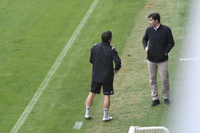 Ángel Haro, con Rubi en el entrenamiento (Foto: Kiko Hurtado).