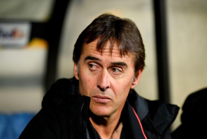 Julen Lopetegui, en el banquillo del estadio luxemburgués.