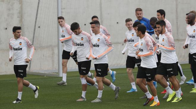 El parón liguero servirá para recuperar a varios de los lesionados del Valencia CF (Foto: David González)