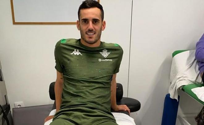 El exrealista Juanmi Jiménez lleva dos meses lesionado en el Betis.