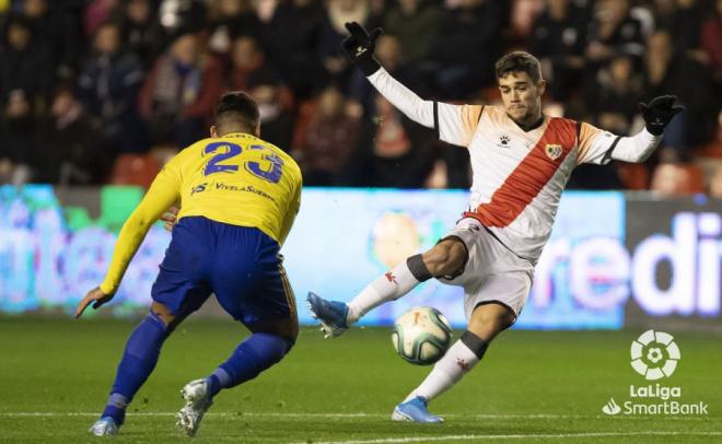 Lance del Rayo-Cádiz en Vallecas (Foto: LaLiga).